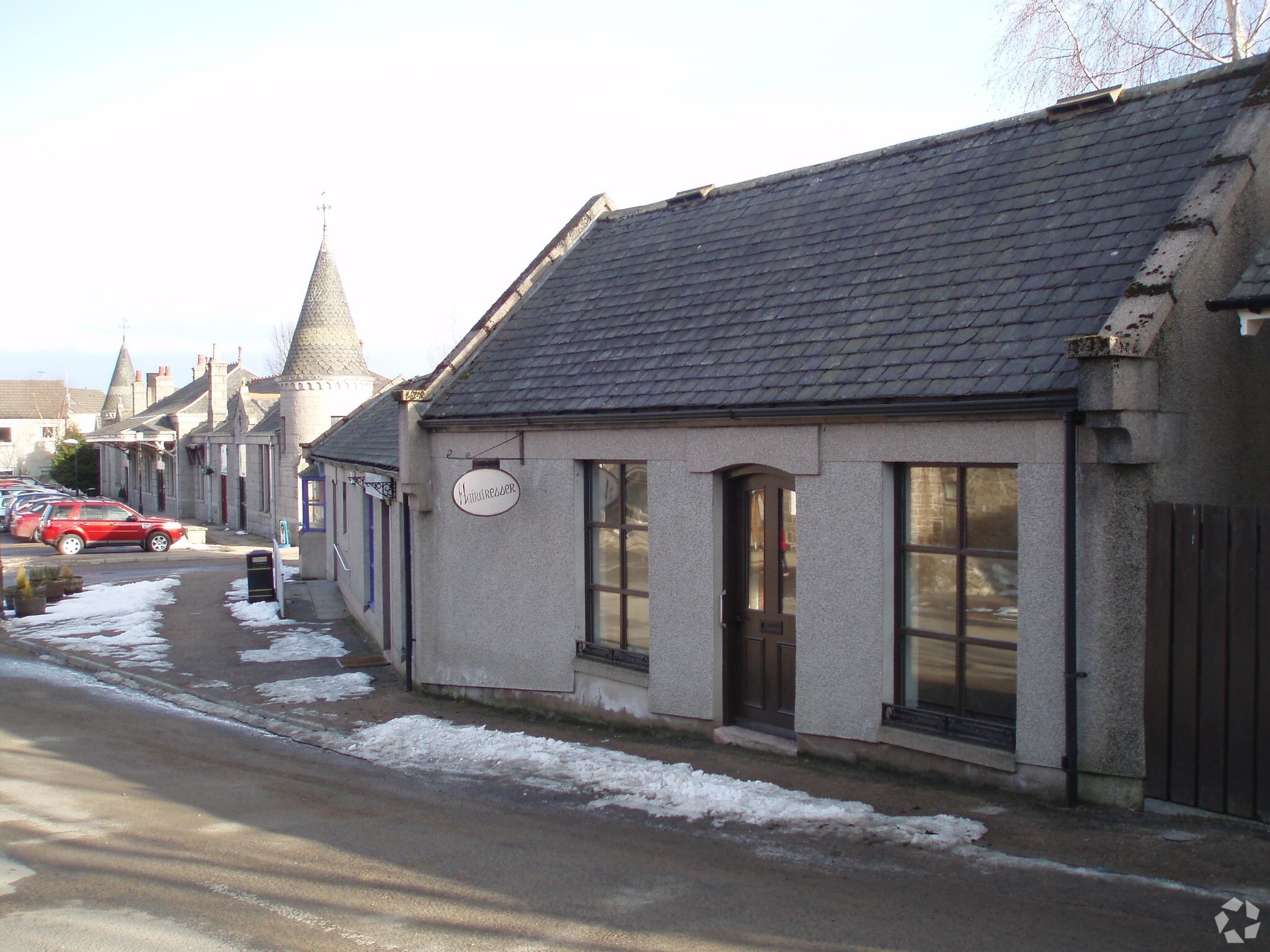 Station Sq, Aboyne à louer Photo principale- Image 1 de 2