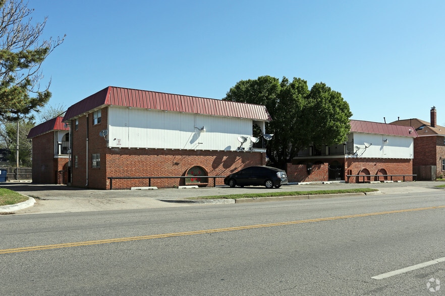 3815 NW 23rd St, Oklahoma City, OK for sale - Building Photo - Image 2 of 7