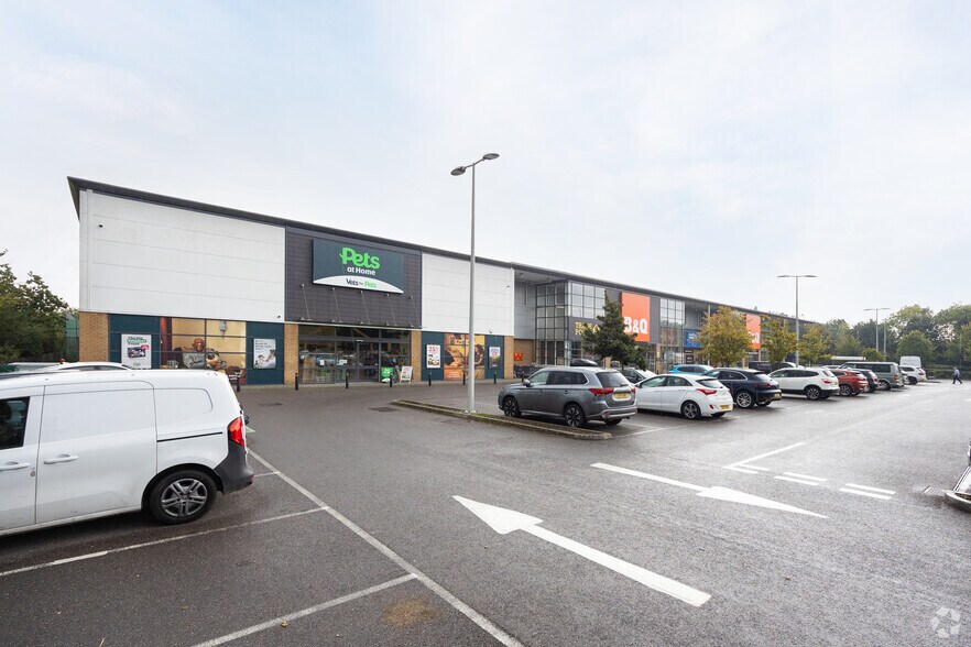 Jane Murray Way, Burgess Hill for sale - Primary Photo - Image 1 of 1