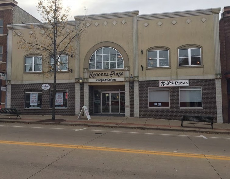 135 W Main St, Stoughton, WI for lease - Building Photo - Image 2 of 7