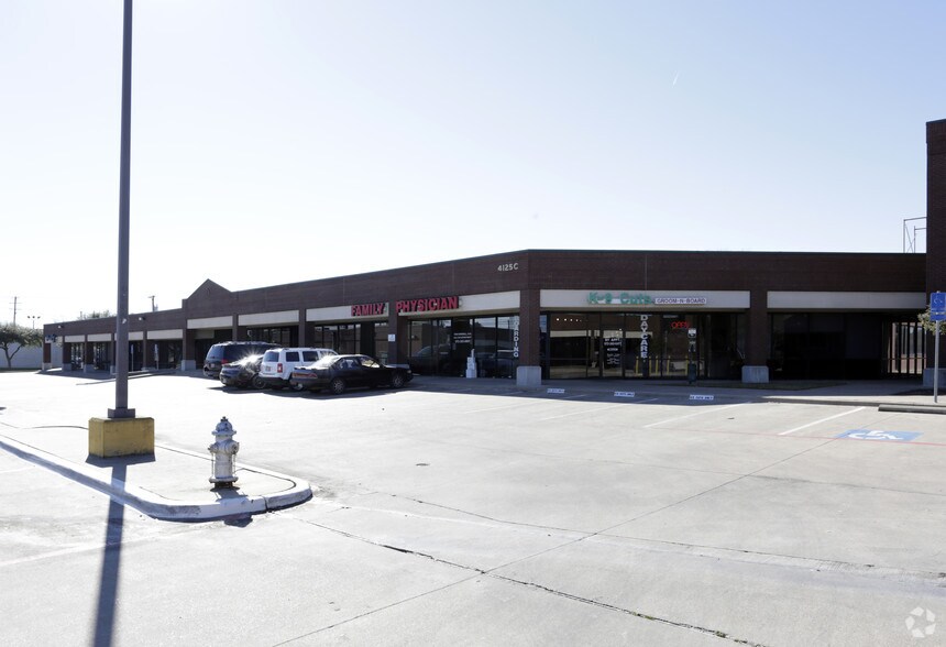 4125 Broadway Blvd, Garland, TX à louer - Photo du bâtiment - Image 3 de 7