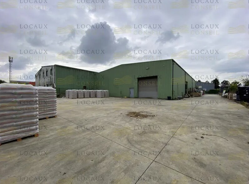 Industrial in Magny-en-Vexin for lease Primary Photo- Image 1 of 5