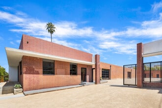 450 N Market St, Inglewood, CA for lease Interior Photo- Image 2 of 14