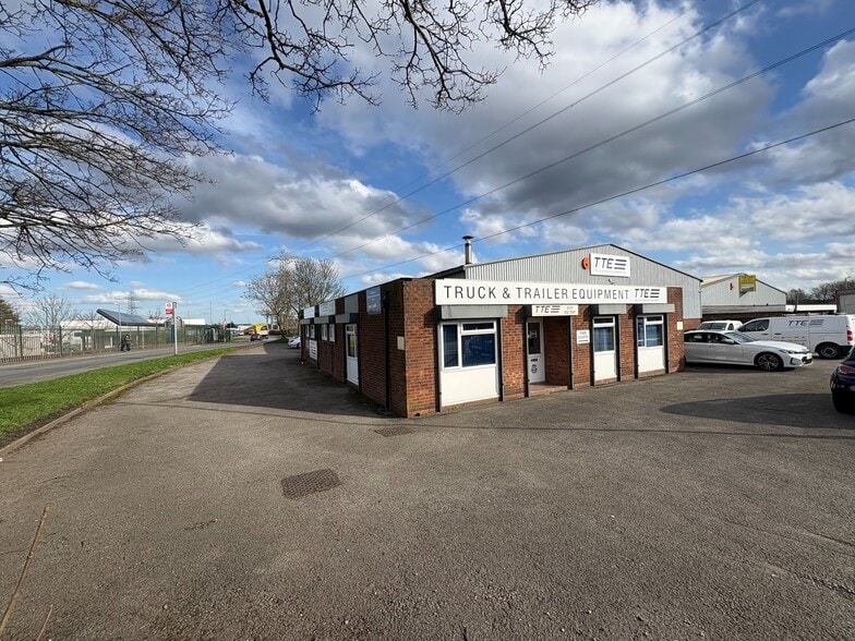 Alston Rd, Oldbury for lease - Building Photo - Image 2 of 8