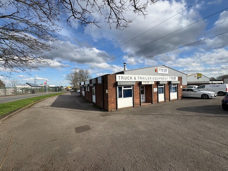 Alston Rd, Oldbury à louer - Photo du bâtiment - Image 2 de 8