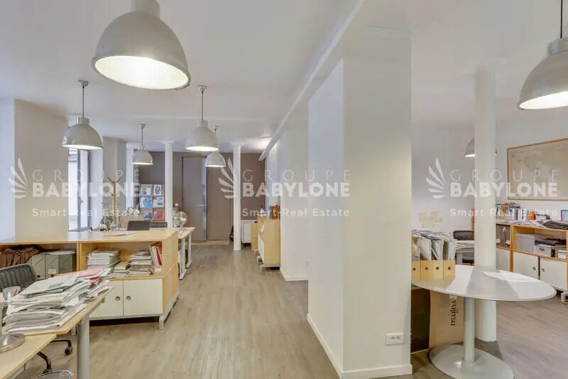 Office in Paris for sale Building Photo- Image 1 of 7