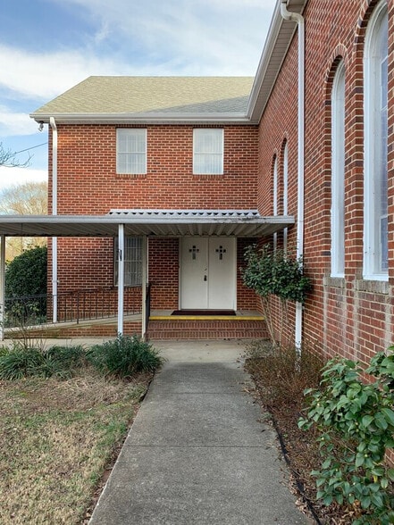 830 Church St, Kings Mountain, NC for lease - Building Photo - Image 3 of 45