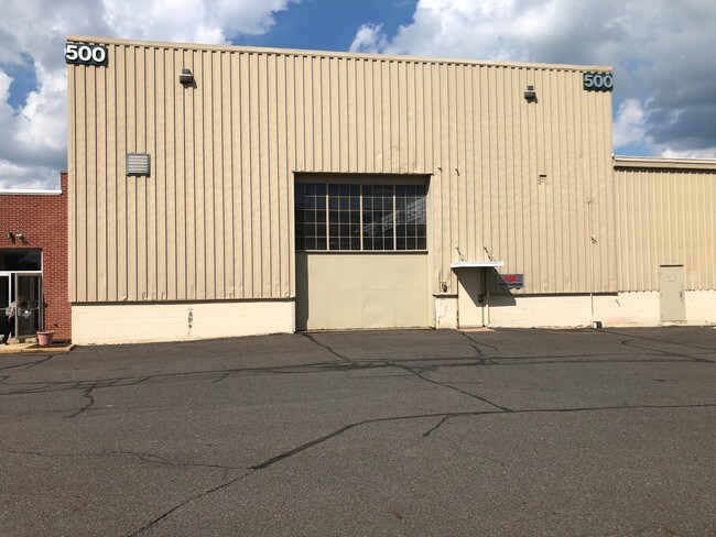 Plus de détails pour 1460 Livingston Ave, North Brunswick, NJ - Industriel à louer