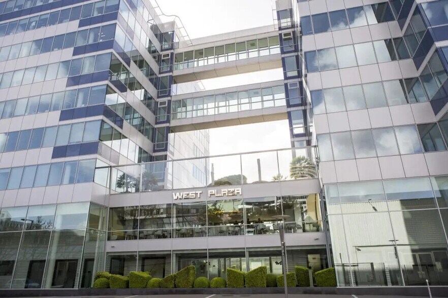 9-11 Rue Du Débarcadère, Colombes à louer - Photo du bâtiment - Image 2 de 23