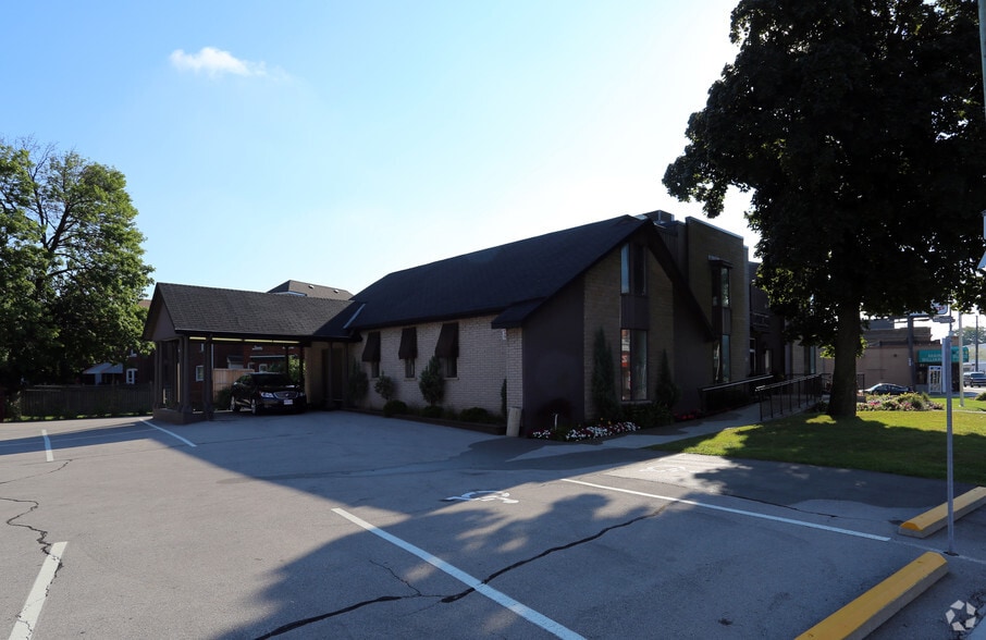 1309 King St E, Hamilton, ON for sale - Building Photo - Image 2 of 4
