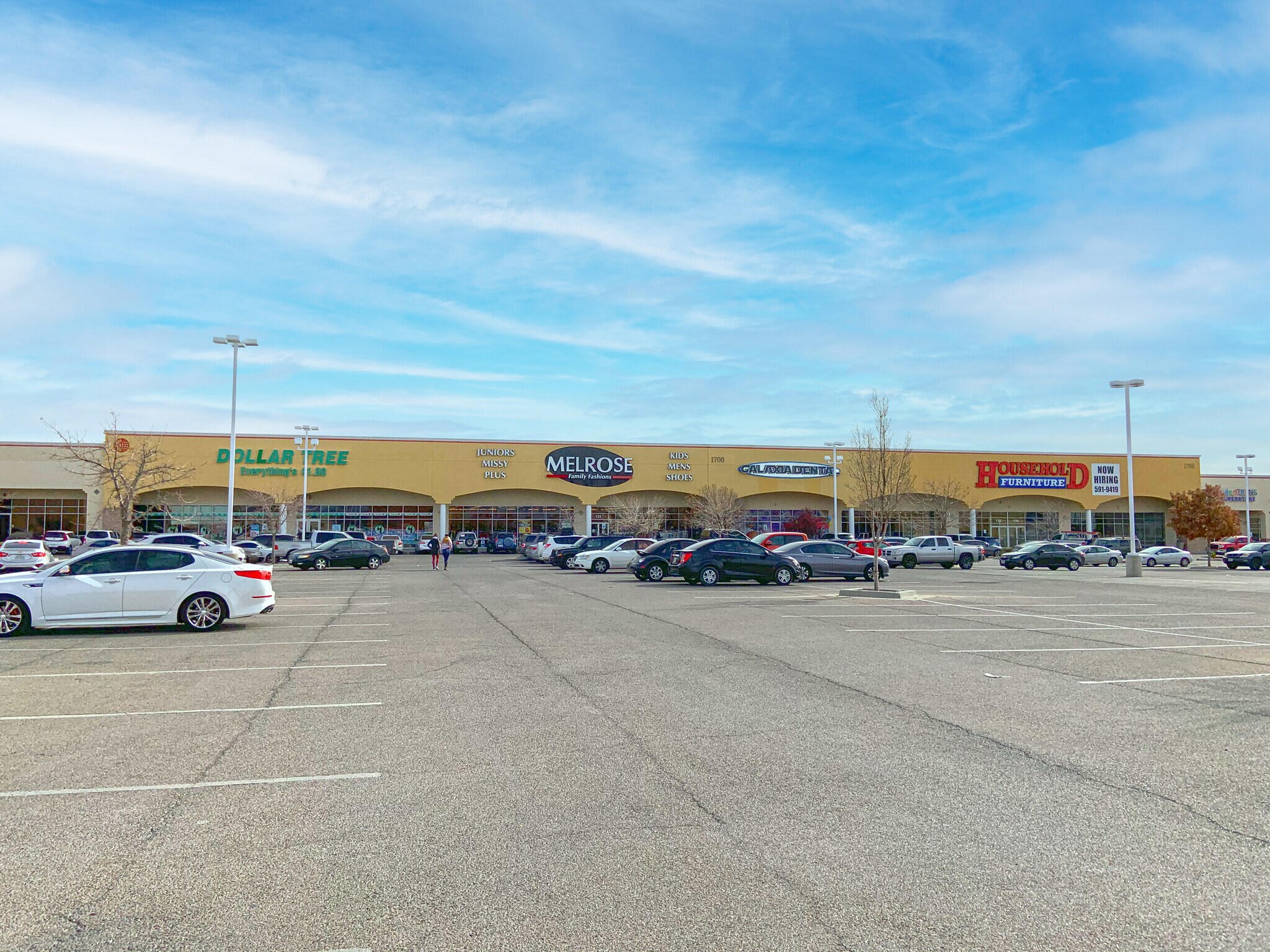 1700 N Zaragosa Rd, El Paso, TX à louer Photo principale- Image 1 de 3
