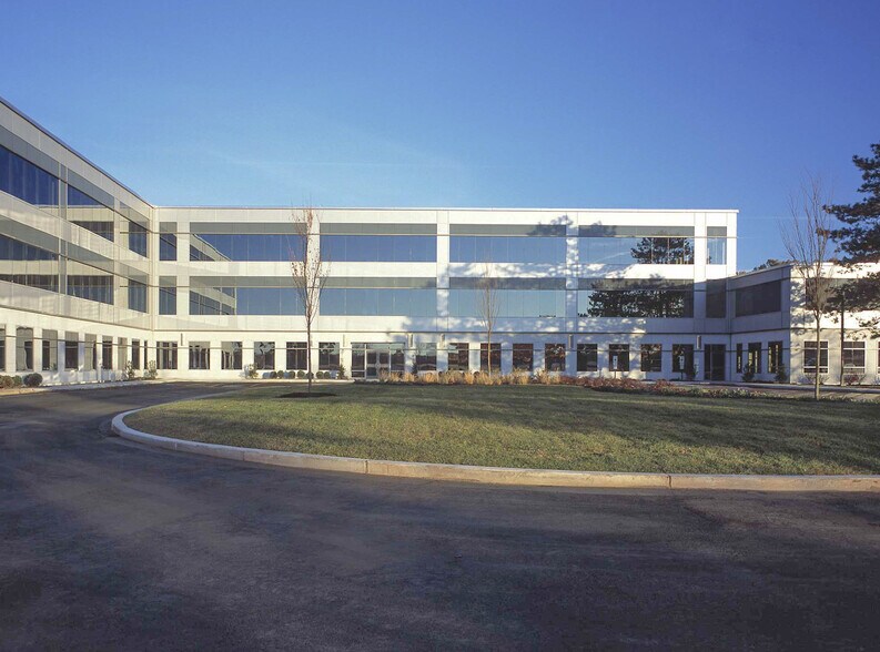 330 Carter Rd, Princeton, NJ for sale - Building Photo - Image 1 of 3