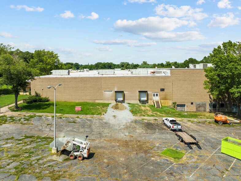 327 Lewis St, Oxford, NC à louer - Photo du bâtiment - Image 3 de 34