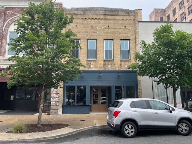 More details for 177 W Main Ave, Gastonia, NC - Retail for Lease