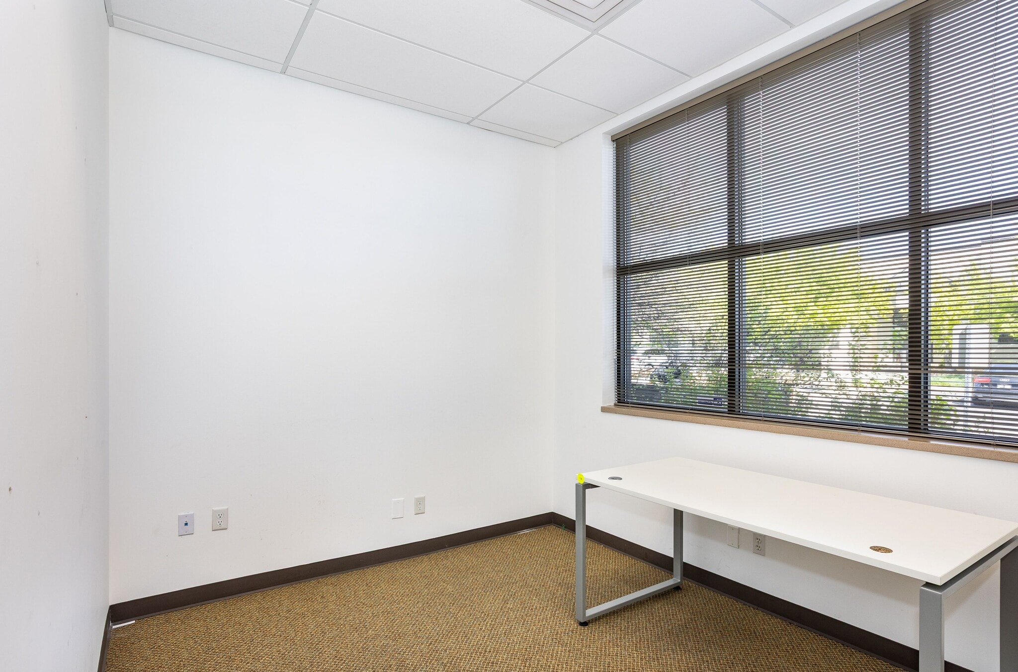 2051 Dogwood St, Louisville, CO à vendre Photo intérieure- Image 1 de 3