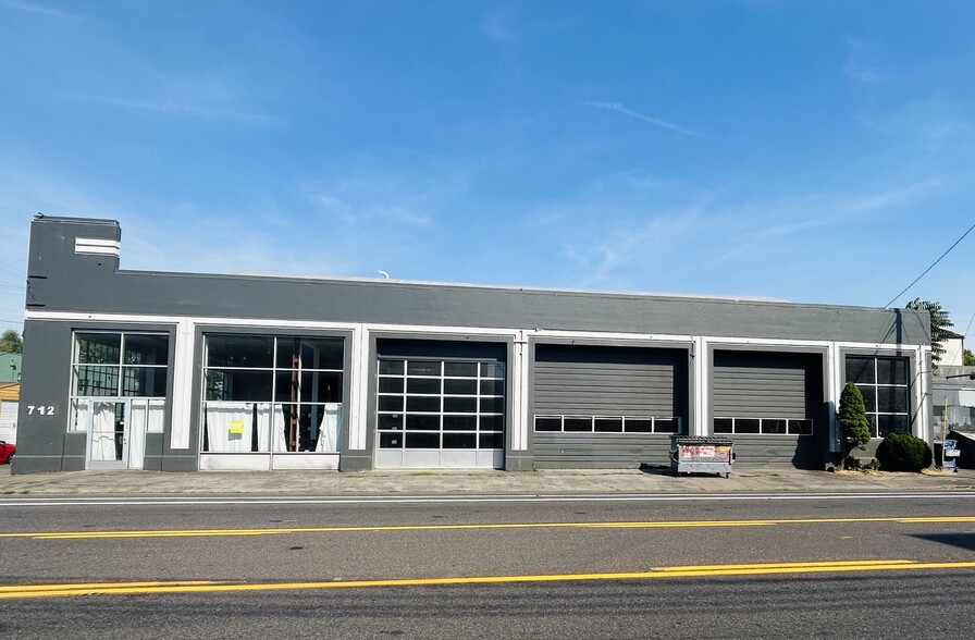 712 SE 7th Ave, Portland, OR for sale - Building Photo - Image 2 of 12