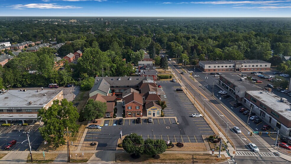 4476 Main St, Amherst, NY à louer - Photo du bâtiment - Image 2 de 3
