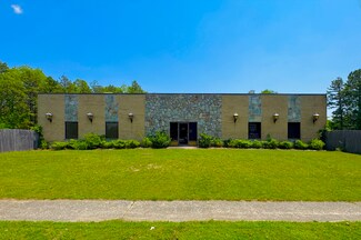 Plus de détails pour 245 Middle Island Rd, Medford, NY - Industriel à louer