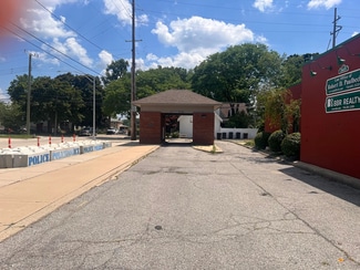 Plus de détails pour 2605 W Jefferson Ave, Trenton, MI - Commerce de détail à vendre
