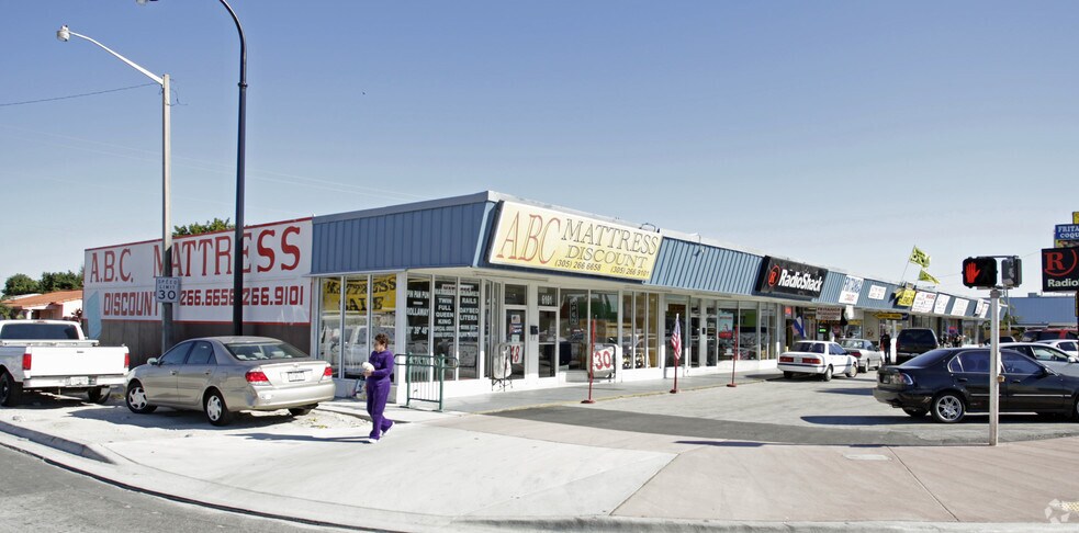 6113 SW 8th St, West Miami, FL for sale - Primary Photo - Image 1 of 1