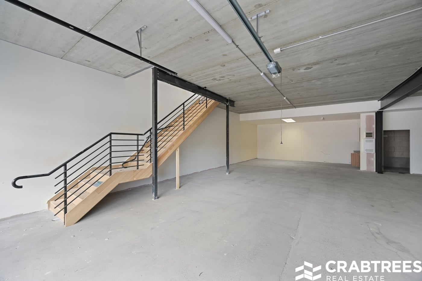 1-2 Wandarri Ct, CHELTENHAM for lease Interior Photo- Image 1 of 5