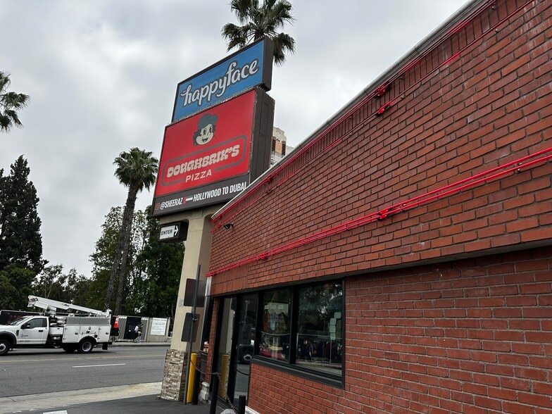 8363-8365 W Sunset Blvd, West Hollywood, CA à louer - Photo du bâtiment - Image 1 de 4