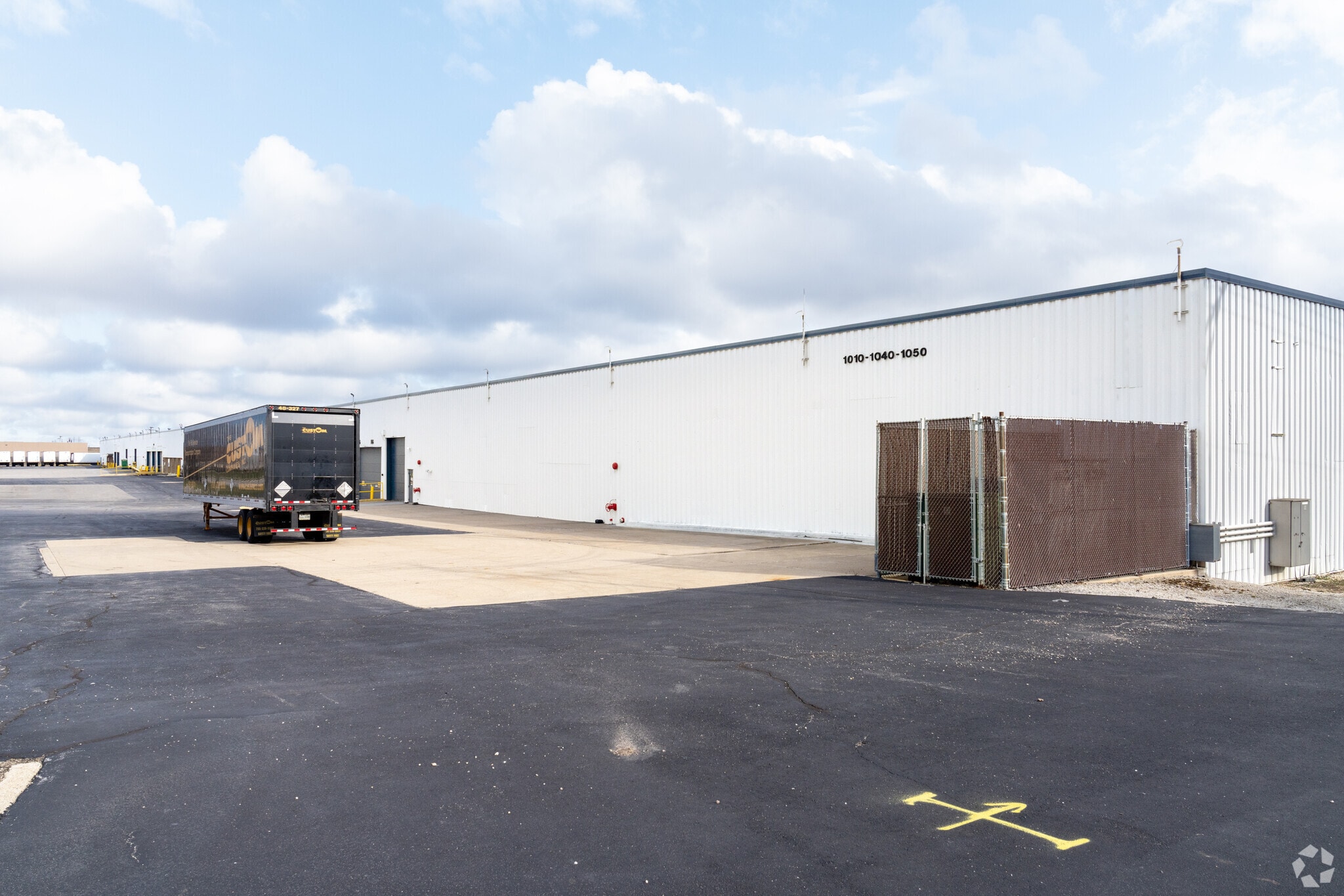 1010-1050 Sesame St, Bensenville, IL for lease Building Photo- Image 1 of 7