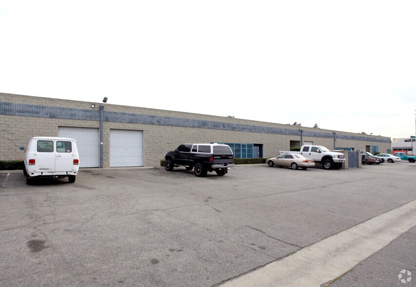 1715 W 130th St, Gardena, CA à louer - Photo du bâtiment - Image 3 de 6