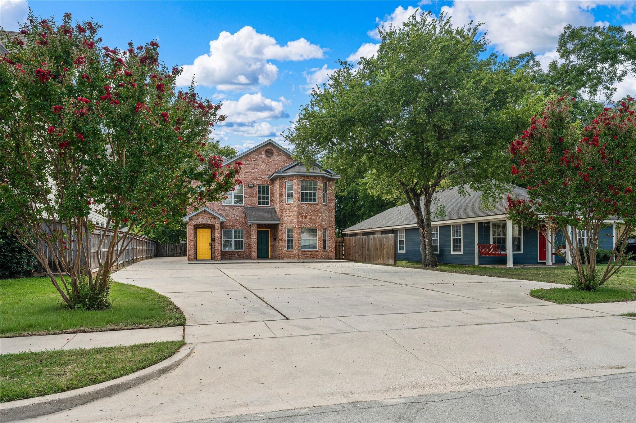 1911 S 11th St, Waco, TX à vendre Photo du bâtiment- Image 1 de 29