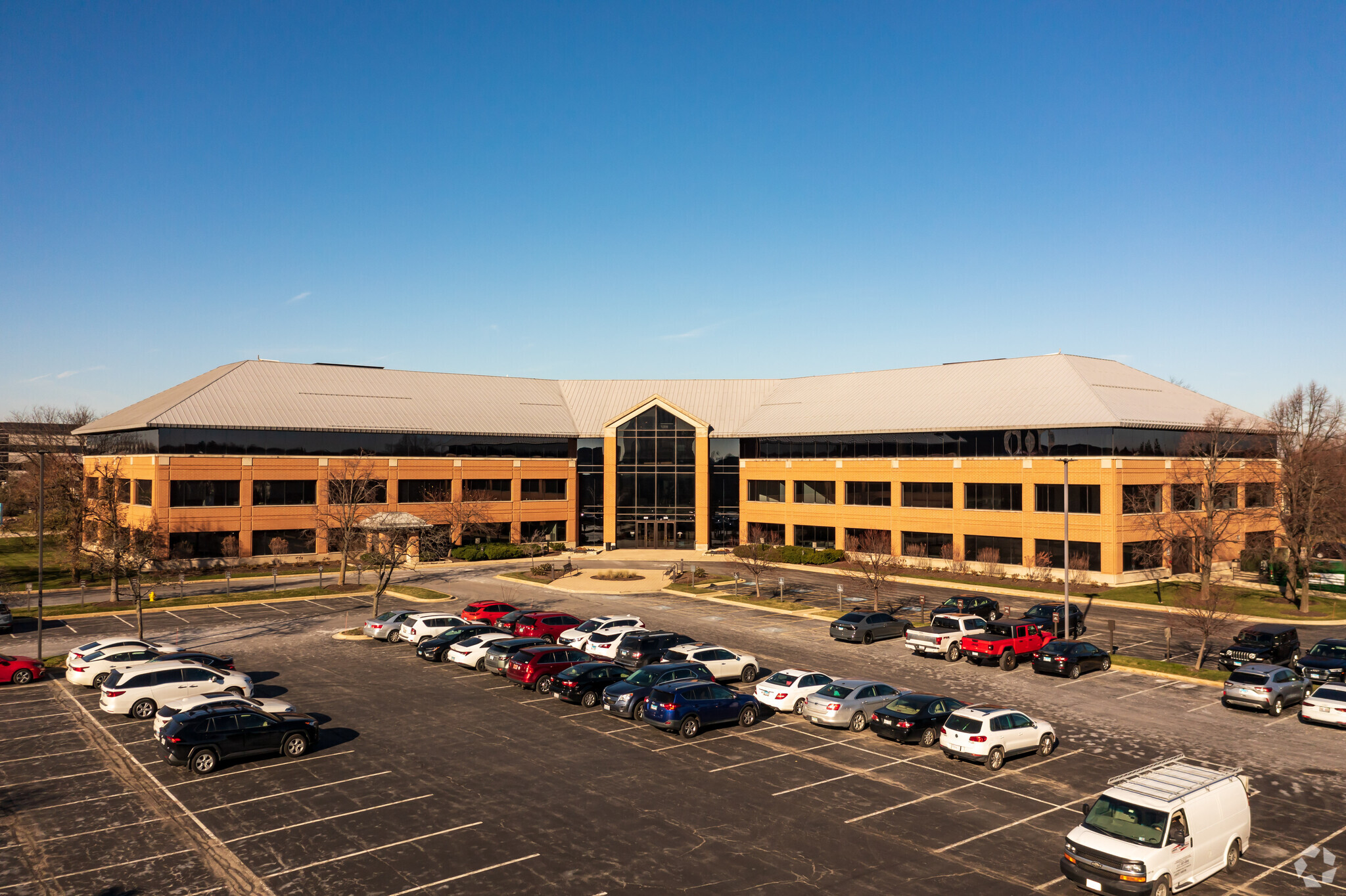 555 W Pierce Rd, Itasca, IL for lease Building Photo- Image 1 of 7