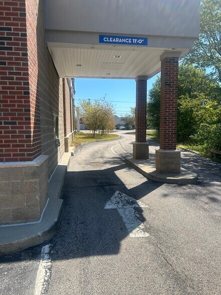 190 Wakefield St, Rochester, NH à vendre - Photo du bâtiment - Image 3 de 7