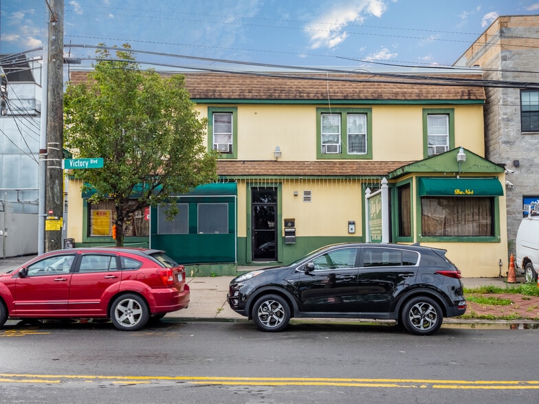 4358 Victory Blvd, Staten Island, NY for lease - Building Photo - Image 2 of 19