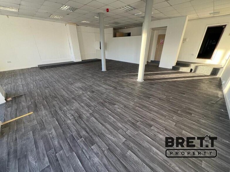 15 Charles St, Milford Haven à louer - Photo intérieure - Image 2 de 8