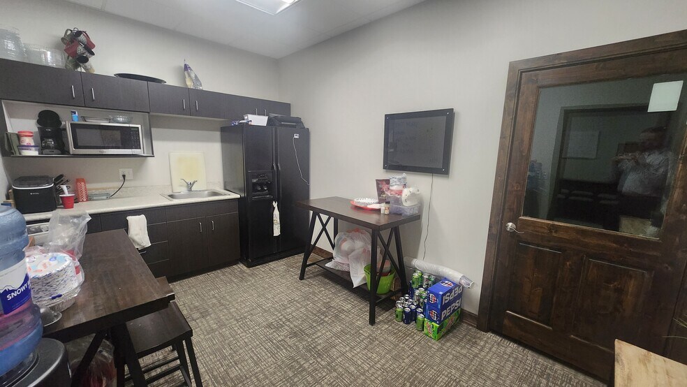 1684 Elk Creek Dr, Idaho Falls, ID à louer - Photo du bâtiment - Image 2 de 15