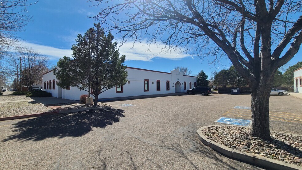 916 Indiana Ave, Pueblo, CO à vendre - Photo du bâtiment - Image 2 de 41