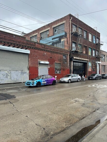 615 S Anderson St, Los Angeles, CA à louer - Photo du bâtiment - Image 3 de 24