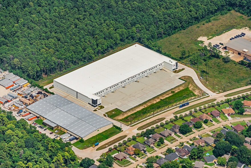 6415 Rankin Rd, Humble, TX for lease - Building Photo - Image 2 of 5