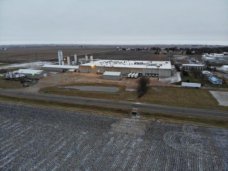 320 W Gridley Rd, Gridley, IL à louer - Photo du bâtiment - Image 3 de 5