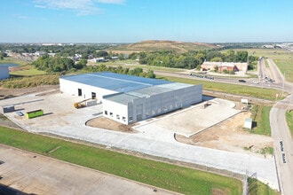 6 White Rd, Houston, TX for lease Interior Photo- Image 2 of 2