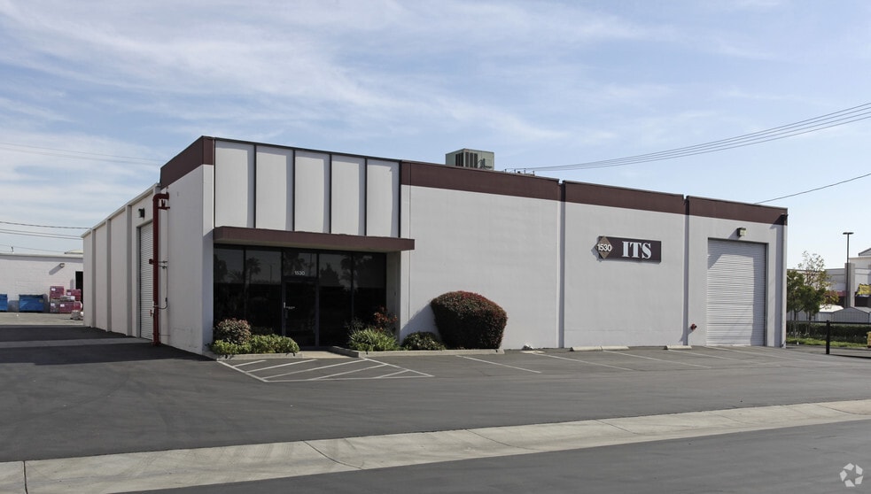 1530 N Missile Way, Anaheim, CA for lease - Primary Photo - Image 1 of 4