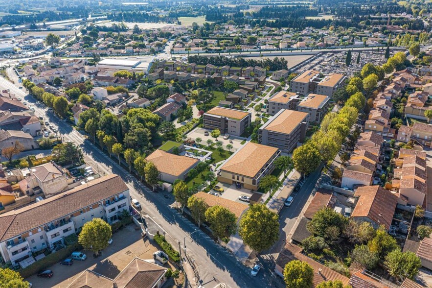 16 Avenue André Aune, Sénas for sale - Aerial - Image 2 of 2