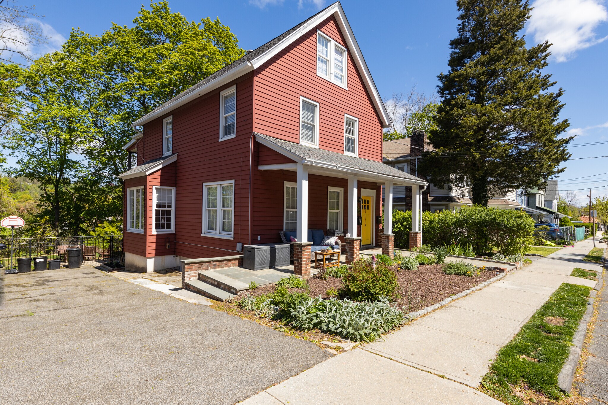11 Oak Ave, Tuckahoe, NY for sale Primary Photo- Image 1 of 1