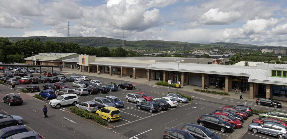 Bridgewater Shopping Centre portfolio of 5 properties for sale on LoopNet.ca - Primary Photo - Image 2 of 4