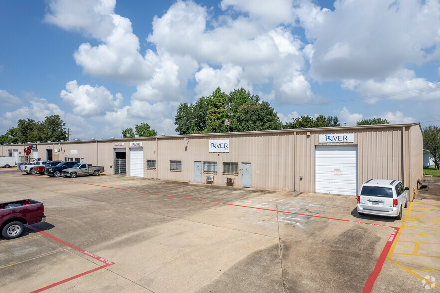 2600 Center St, Deer Park, TX for lease - Building Photo - Image 1 of 11