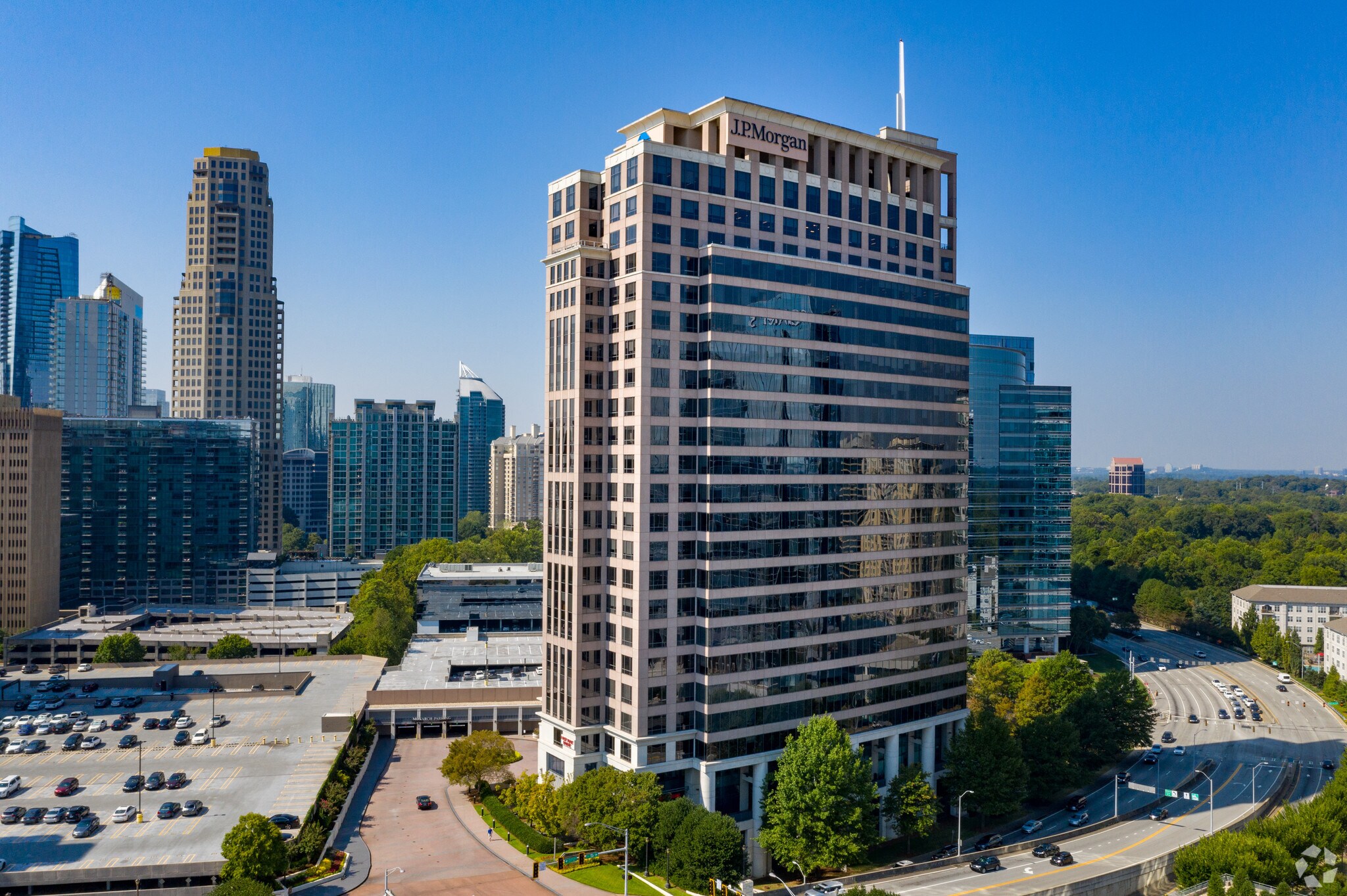 3424 Peachtree Rd NE, Atlanta, GA à louer Photo du bâtiment- Image 1 de 23