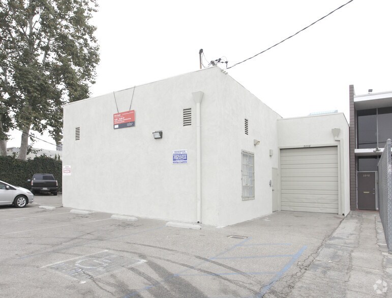 2236-2238 Federal Ave, Los Angeles, CA à vendre - Photo du bâtiment - Image 2 de 4