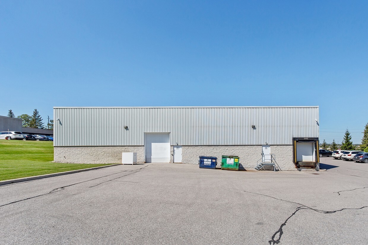 95 Mary St, Aurora, ON for sale Building Photo- Image 1 of 1