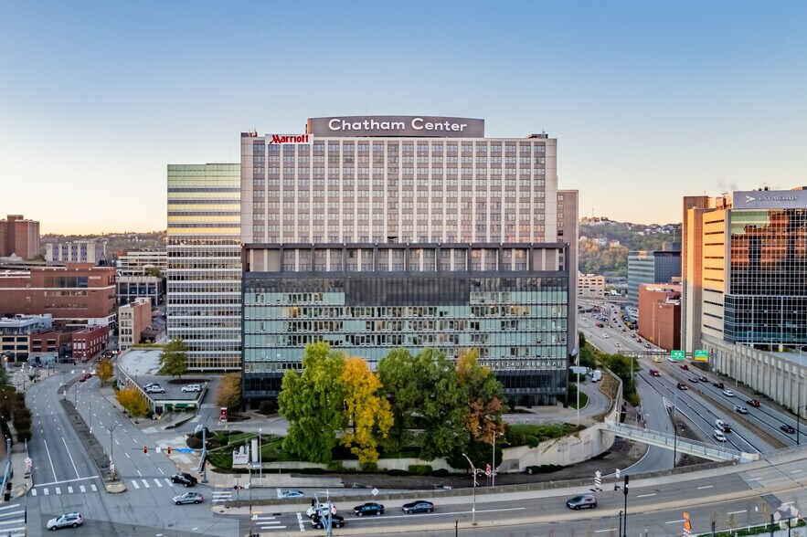 112 Washington Pl, Pittsburgh, PA à louer - Photo du bâtiment - Image 2 de 6