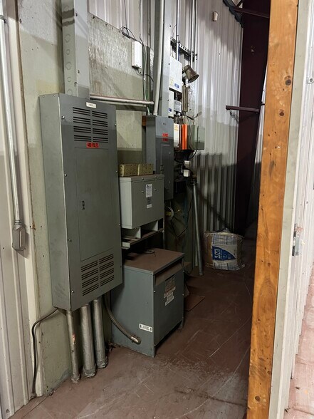 240 Corporate Dr, Sibley, LA à vendre - Photo principale - Image 2 de 15