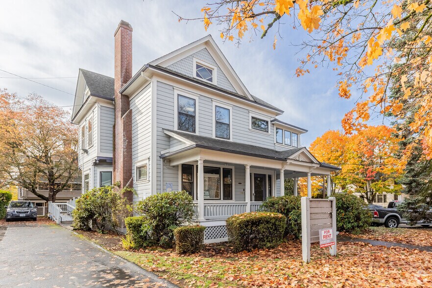 309 W 12th St, Vancouver, WA à louer - Photo du bâtiment - Image 1 de 6